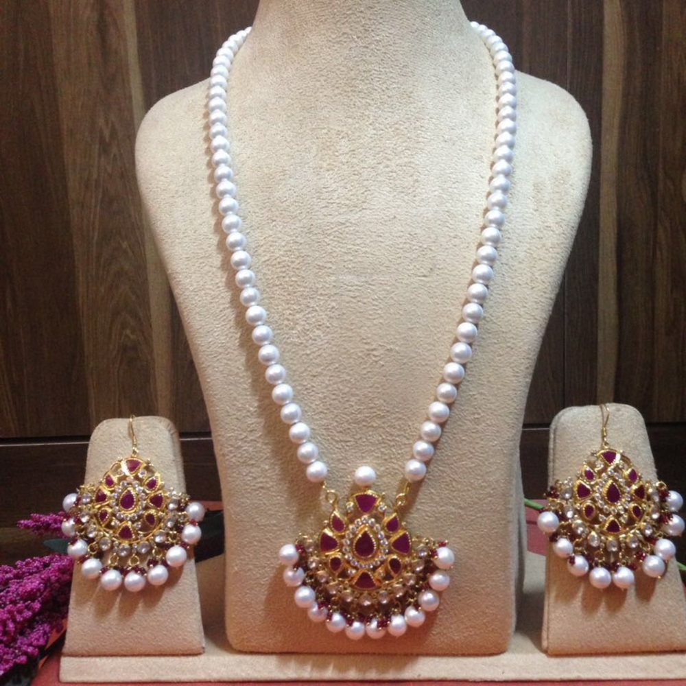 Necklace and Chand Bali Set in silver - Picture 3 of 6